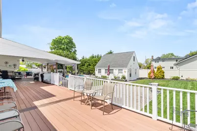 63 E Madison Street, East Islip, NY 11730 - Photo 21