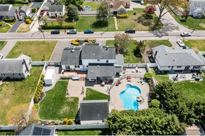 63 E Madison Street, East Islip, NY 11730 - Photo 19