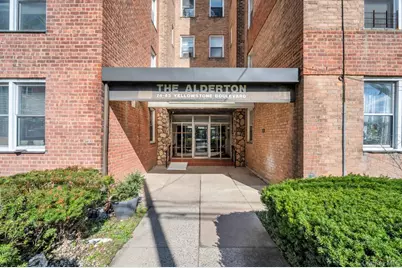 74-45 Yellowstone Boulevard #5G, Rego Park, NY 11374 - Photo 3