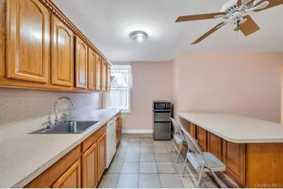 74-45 Yellowstone Boulevard #5G, Rego Park, NY 11374 - Photo 9