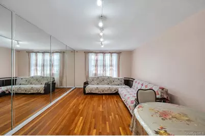 74-45 Yellowstone Boulevard #5G, Rego Park, NY 11374 - Photo 5