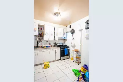 9324 123rd Street, Richmond Hill, NY 11419 - Photo 5