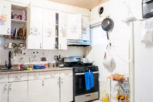 93-24 123rd St, Richmond Hill, NY 11419 - Photo 5
