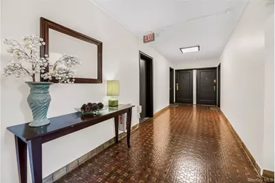 450 Pelham Road #2E, New Rochelle, NY 10805 - Photo 3