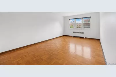450 Pelham Road #2E, New Rochelle, NY 10805 - Photo 17