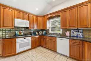 22 Paddock Rd, Rye Brook, NY 10573 - Photo 7