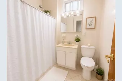 1752 Mahan Avenue, Bronx, NY 10461 - Photo 21