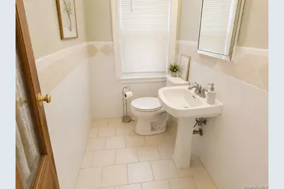 1752 Mahan Avenue, Bronx, NY 10461 - Photo 11