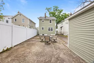 194-35 114th Dr, Saint Albans, NY 11412 - Photo 7