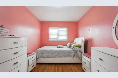2733 Hone Avenue, Bronx, NY 10469 - Photo 17