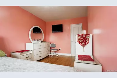 2733 Hone Avenue, Bronx, NY 10469 - Photo 17