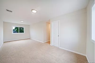 5 Cheryl Lane, North Babylon, NY 11703 - Photo 21