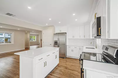 5 Cheryl Lane, North Babylon, NY 11703 - Photo 11