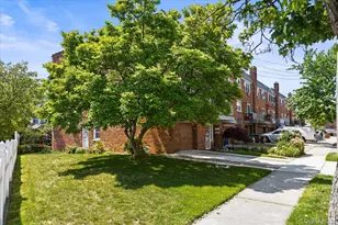 64-32 77th Pl, Middle Village, NY 11379 - Photo 3
