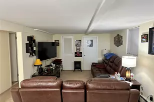 47 Norwich St, Huntington Station, NY 11746 - Photo 21