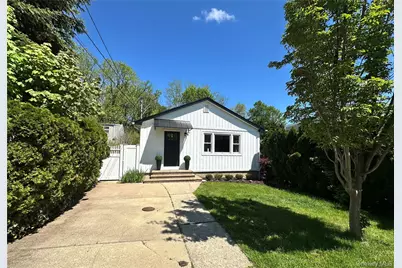 47 Norwich Street, Huntington Station, NY 11746 - Photo 3