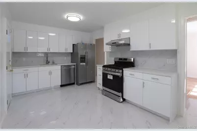 14-33 140th Street, Whitestone, NY 11357 - Photo 5