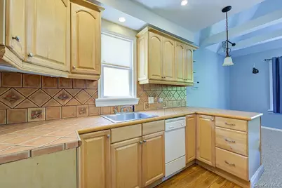90-10 69th Avenue, Forest Hills, NY 11375 - Photo 43