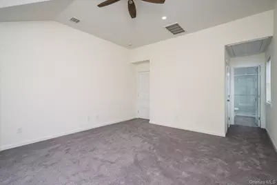 158 Mount Vernon Avenue, Patchogue, NY 11772 - Photo 25