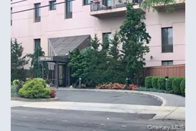 100 W Broadway #3H, Long Beach, NY 11561 - Photo 1