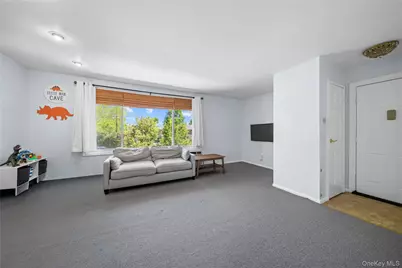 234 Edmunton Drive #J12, North Babylon, NY 11703 - Photo 7
