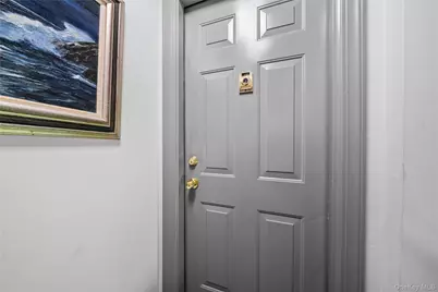 234 Edmunton Drive #J12, North Babylon, NY 11703 - Photo 5