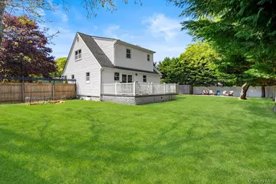 225 Walker Avenue, Patchogue, NY 11772 - Photo 29