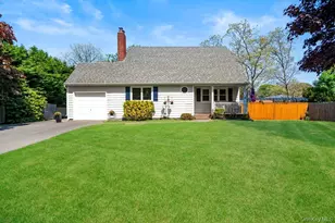 225 Walker Ave, Patchogue, NY 11772 - Photo 3