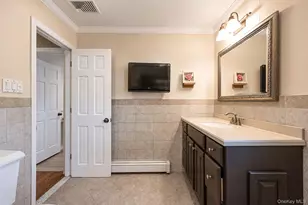 15 Lillian Pl, Farmingdale, NY 11735 - Photo 33