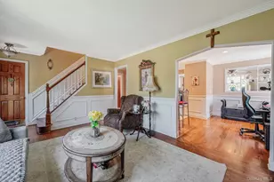 15 Lillian Pl, Farmingdale, NY 11735 - Photo 23