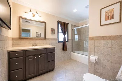 15 Lillian Place, Farmingdale, NY 11735 - Photo 31