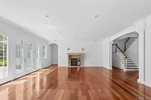41 Edgewood Ave, Bridgehampton, NY 11932 - Photo 3
