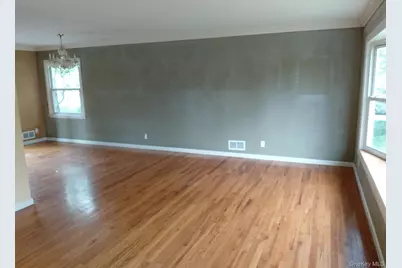 15 South Road, White Plains, NY 10603 - Photo 3