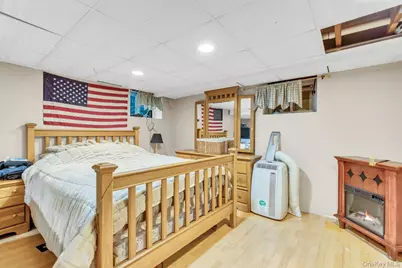 16 Davis Street, Melville, NY 11747 - Photo 19