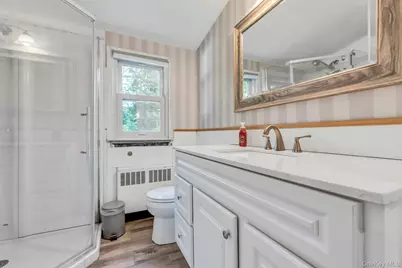 16 Davis Street, Melville, NY 11747 - Photo 17