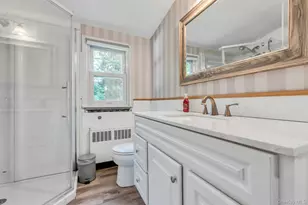 16 Davis St, Melville, NY 11747 - Photo 17