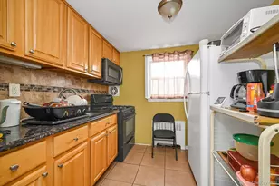 126 Roeckel Ave, Valley Stream, NY 11580 - Photo 17