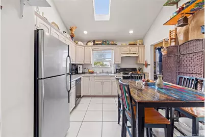 372 Madison Street, Franklin Square, NY 11010 - Photo 13