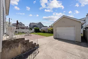 372 Madison St, Franklin Square, NY 11010 - Photo 25