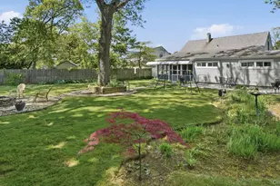 204 Denton Pl, Roosevelt, NY 11575 - Photo 15