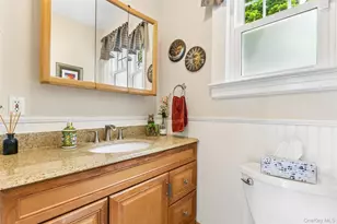 5 Bluebell Ct, Garden City, NY 11530 - Photo 13
