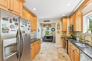 5 Bluebell Ct, Garden City, NY 11530 - Photo 11