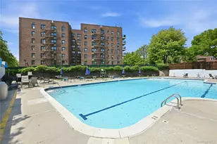 226-26 Union Turnpike, Bayside, NY 11364 - Photo 21