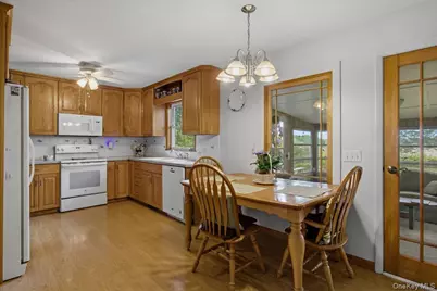 41 Greentree Drive S, Hyde Park, NY 12538 - Photo 9