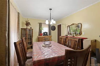 1 Ivanhoe Place, Valley Stream, NY 11580 - Photo 5
