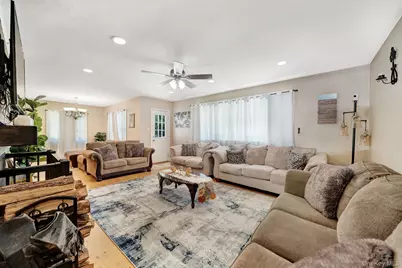 1089 Westminster Avenue, Dix Hills, NY 11746 - Photo 7