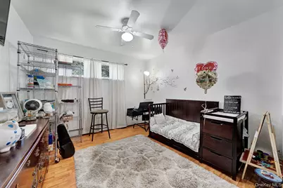 1089 Westminster Avenue, Dix Hills, NY 11746 - Photo 15