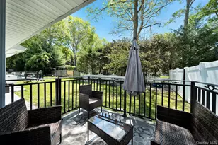 1089 Westminster Ave, Dix Hills, NY 11746 - Photo 13