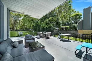 1089 Westminster Ave, Dix Hills, NY 11746 - Photo 19