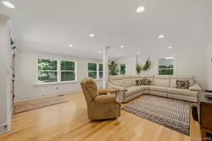 324 Haverstraw Rd, Suffern, NY 10901 - Photo 7